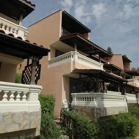 Village Hotel 4*