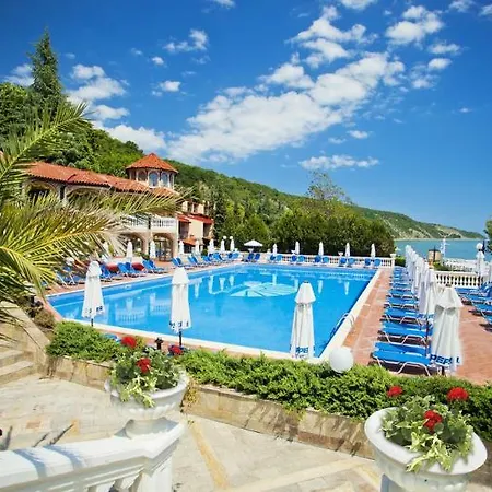 Village Hotel